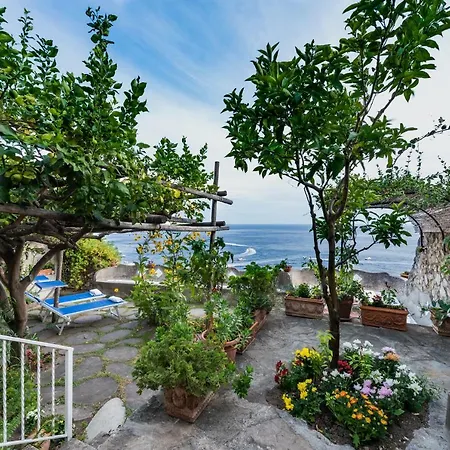 Casa Claudius - Sea View, Peaceful Outdoor Private Garden