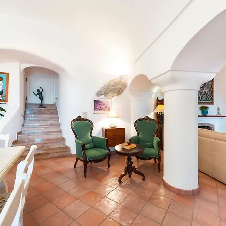 Casa Claudius - Sea View, Peaceful Outdoor Private Garden بيت للعطل بوسيتانو